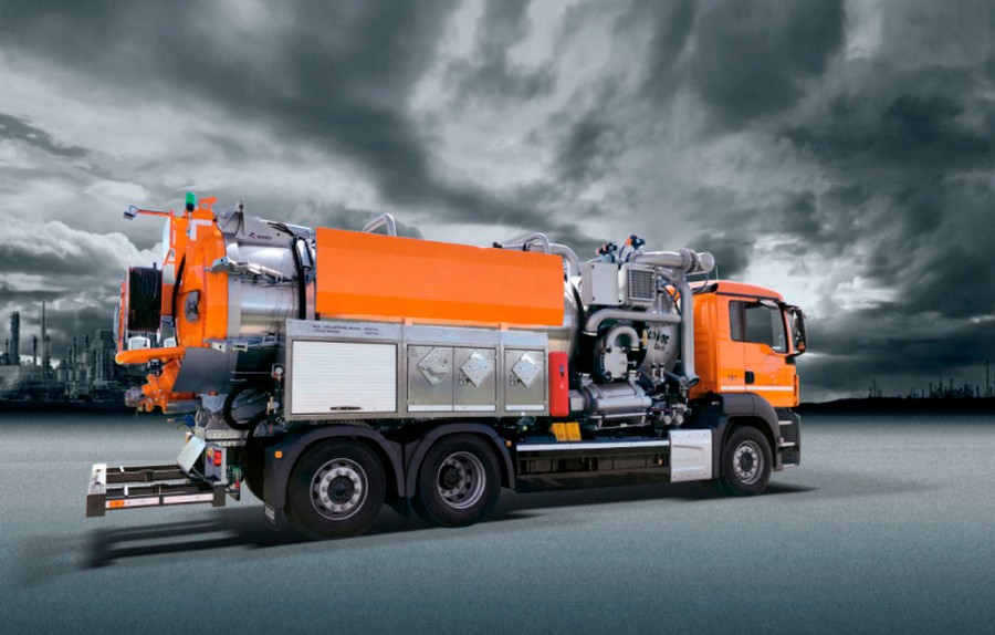 Фото: Вакуумный автомобиль EcoVac Combi